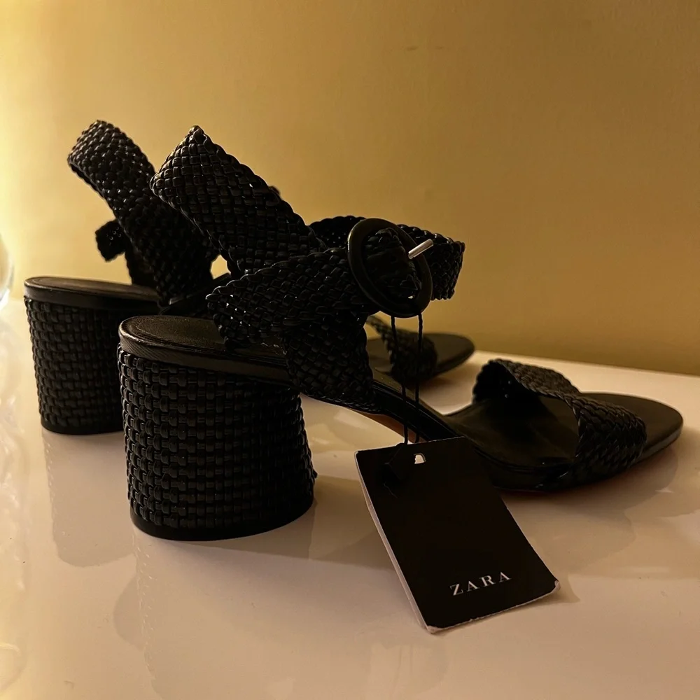 NWT Zara Black Woven Leather Women's Heeled Sandals - Picture 3 of 6